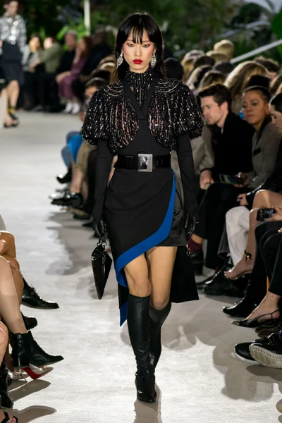 Look 44